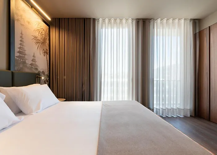 Dorma Essenzia Porto מלון