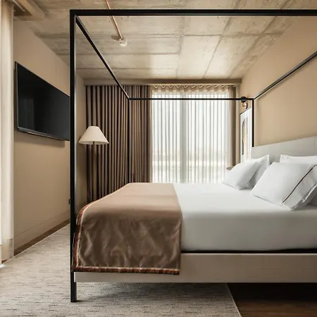 Exe Essenzia Hotel 4*