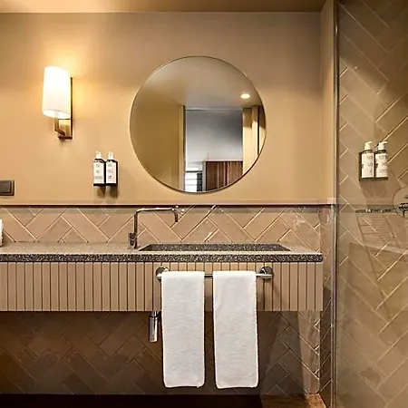 Dorma Essenzia 4*